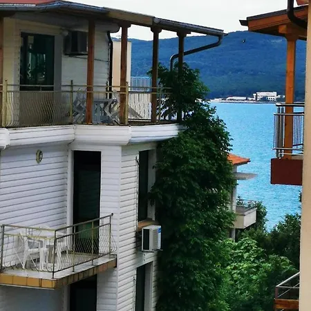 Jelezchevi Guest Otel 2*