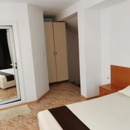 Otel Jelezchevi Guest Primorsko