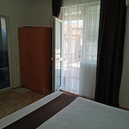 Otel Jelezchevi Guest Primorsko