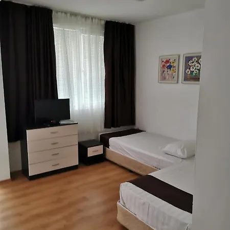 Otel Jelezchevi Guest Primorsko